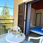 Apart-hotel Sunflower & 4*